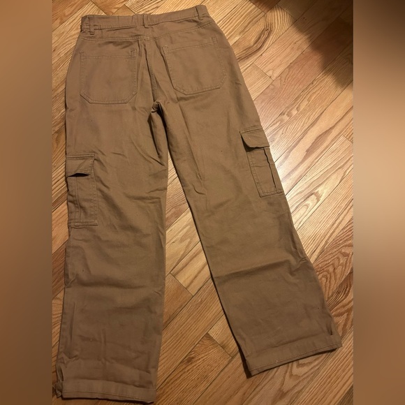 Ardene Wide Leg Cargo Jeans - Picture 2 of 2
